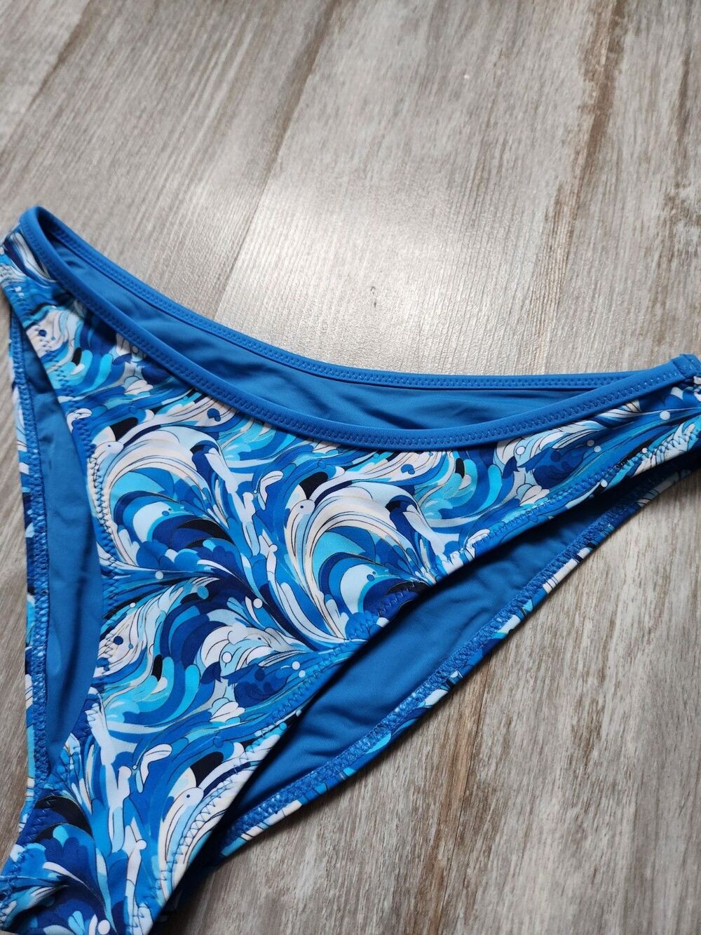 Blackbough Lydia Classic Medium Bottoms Blue Crush Swirl Sz M EUC - Picture 2 of 6